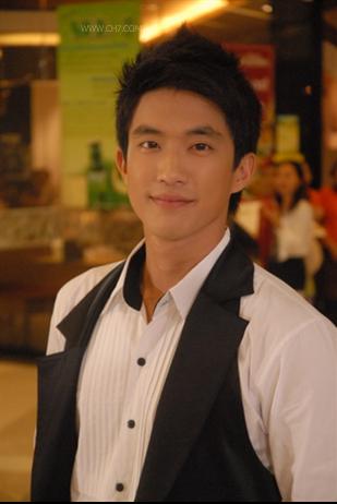ดาราชายในฝันของใครหลายคน 20