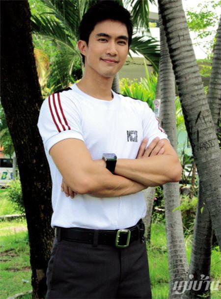 ดาราชายในฝันของใครหลายคน 20