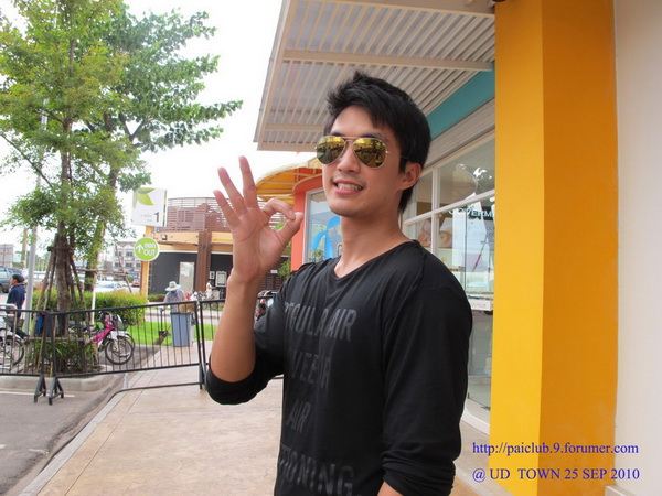 ดาราชายในฝันของใครหลายคน 20