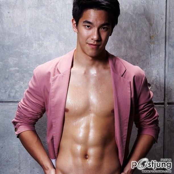 น้องเอิร์น จิรวัฒน์ หุ่นดีมาก!!
