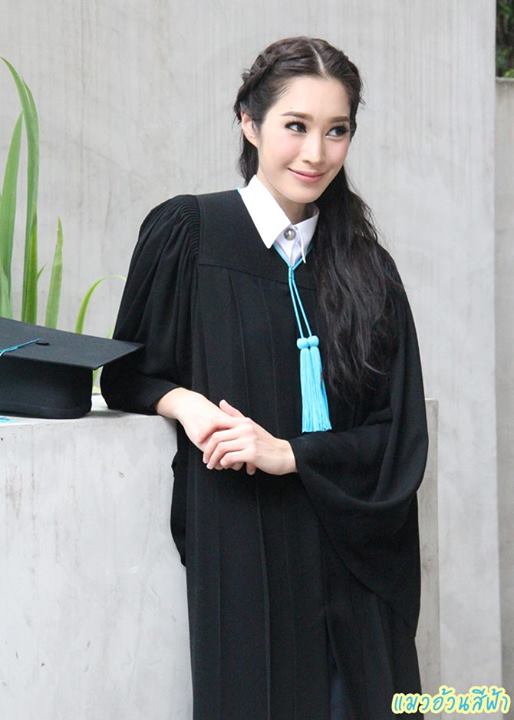 ฉัตร รับปริญญา