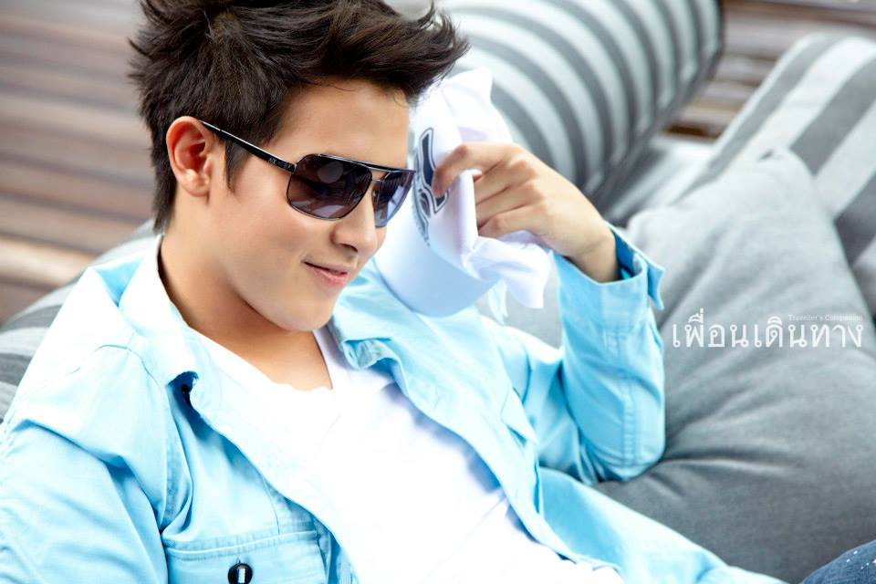 เจมส์ จิ ให้ท่า