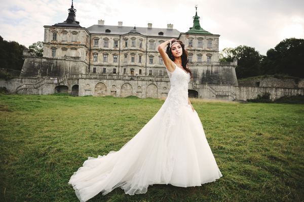 แฟชั่น ชุดแต่งงานทรงปริ๊นเซส สวยหวาน เหมาะกับสาวผอมสูง