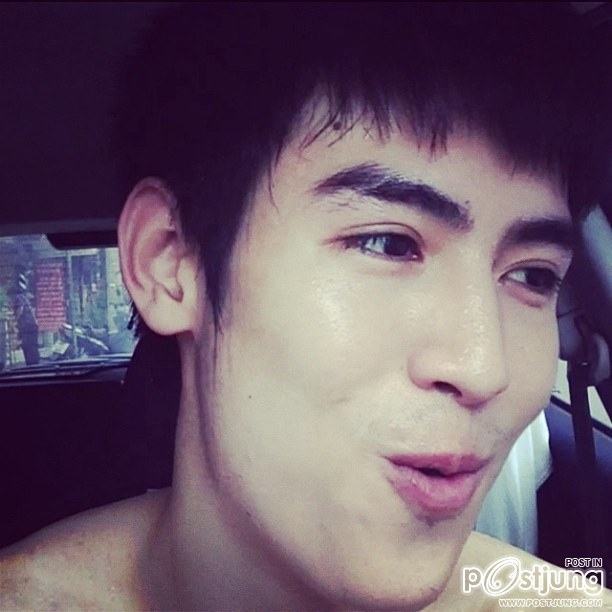 ป๊อป พิชฌพัฒน์(ต่อ แรงเงา)โชว์ซิกแพคสุดซิ๊ดด!! กล้ามเป็นมัดๆ