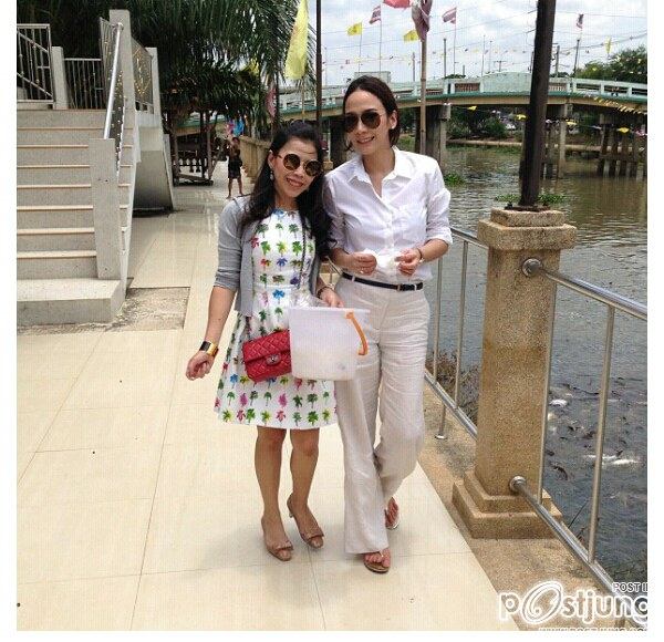 รวมภาพต่างๆ ของนางเอก ซุปเปอร์สตาร์ เบอร์หนึ่งของเมืองไทย อั้ม พัชราภา ในวันเกิดคุณพ่อของอั้ม