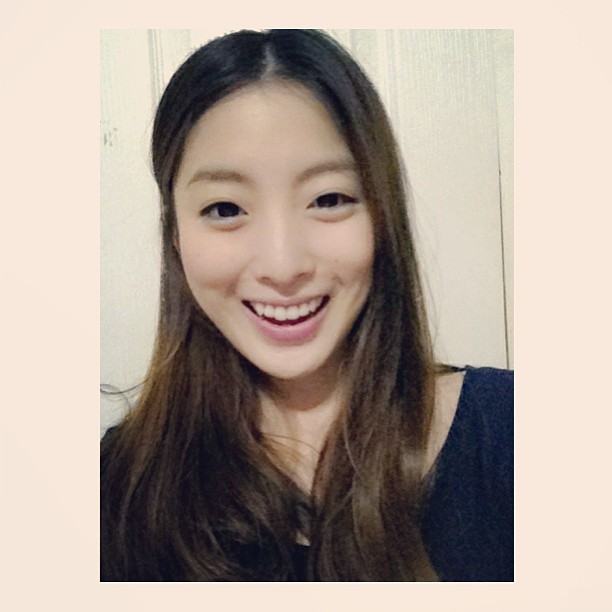 เอ๋อ สาวสวยหน้าใสรั้วศิลปากร