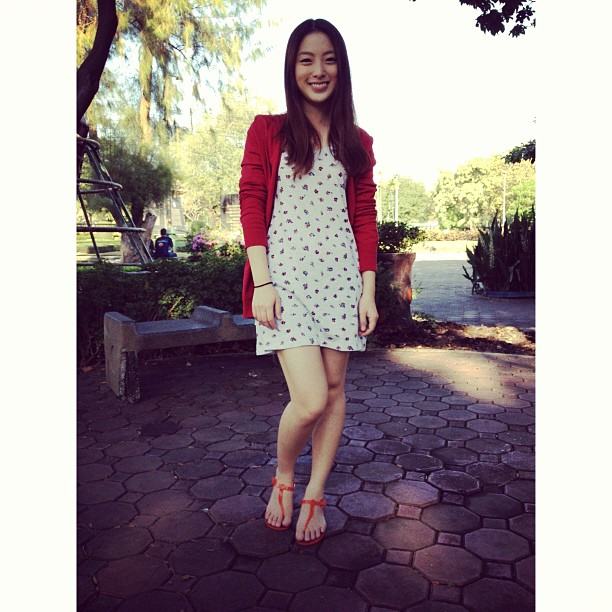 เอ๋อ สาวสวยหน้าใสรั้วศิลปากร