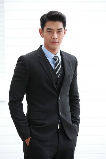 ดาราชายในฝันของใครหลายคน 27