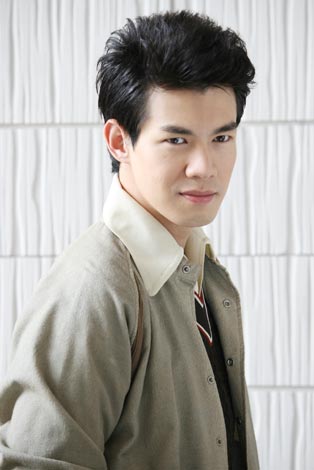 ดาราชายในฝันของใครหลายคน 28