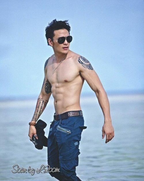 ดาราชายในฝันของใครหลายคน 30
