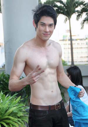 ดาราชายในฝันของใครหลายคน 34