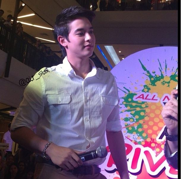 บางมุมกับชายยิ้มสวย เจมส์ จิ