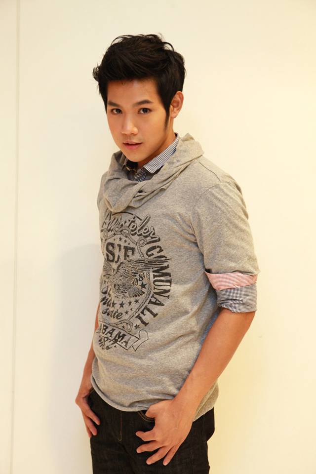 ส่องประวัติ เดือน ABAC หล่อ ตี๋ เท่