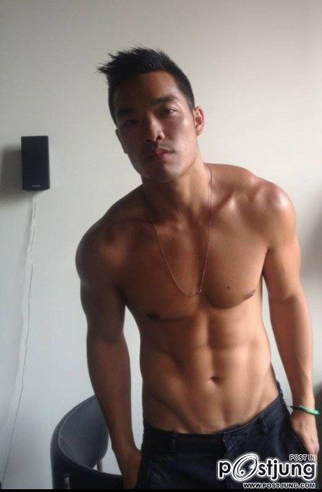 หล่อบ้างน่ารักบ้าง ๔