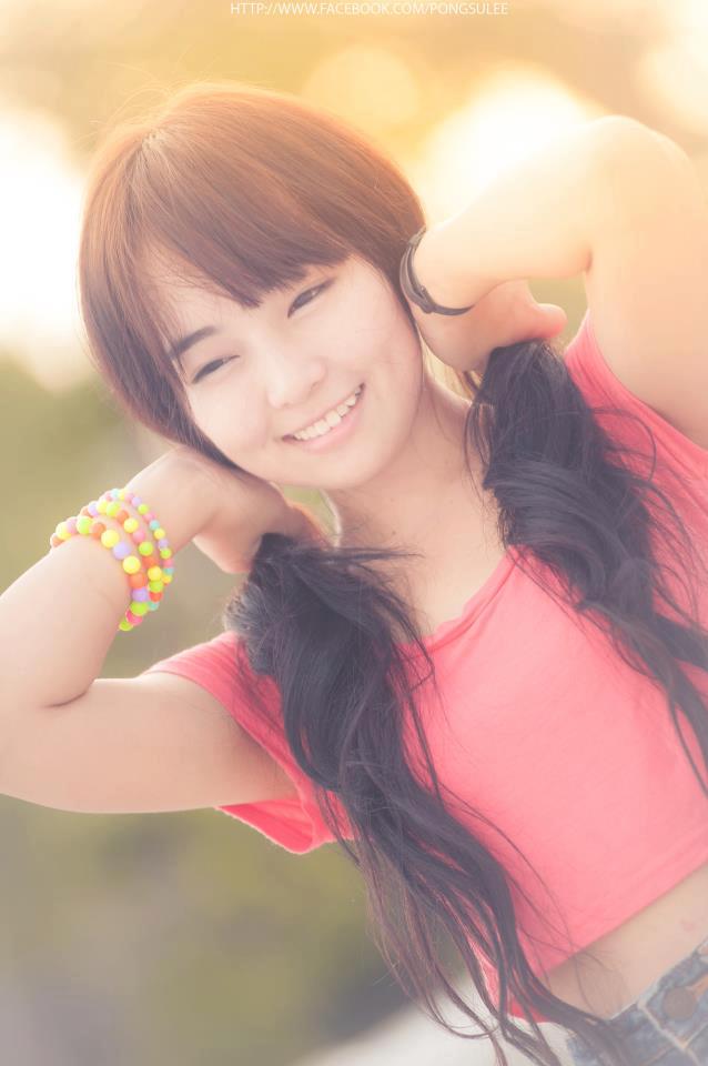 รวมภาพความแซ่บของเอมมี่ เดวา