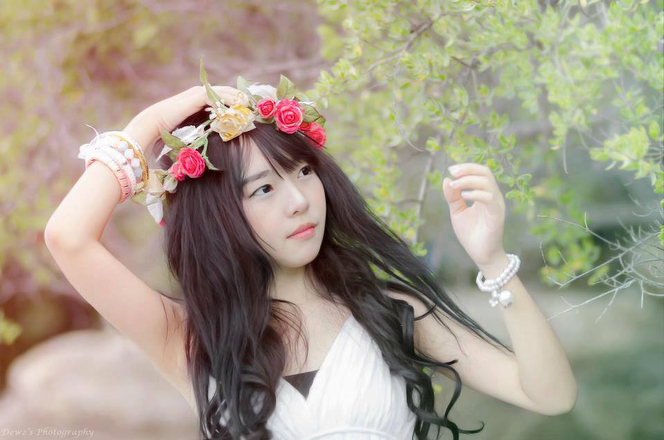 รวมภาพความแซ่บของเอมมี่ เดวา
