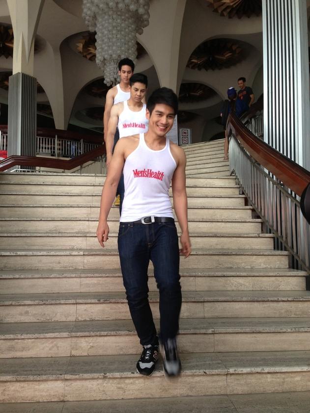 รูปหล่อกล้ามหย่ายยยใครสักคน 10 คนนี้เลือกใครดี??
