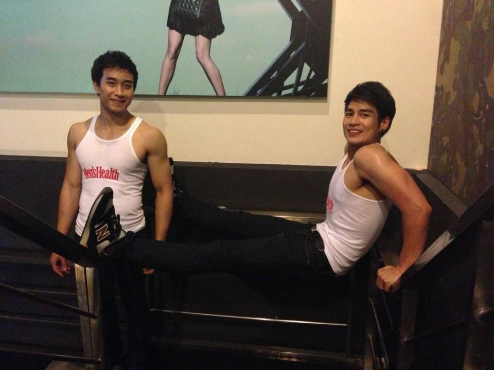 รูปหล่อกล้ามหย่ายยยใครสักคน 10 คนนี้เลือกใครดี??