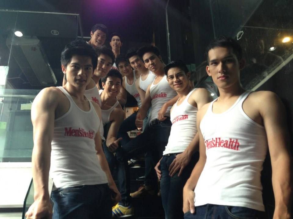 รูปหล่อกล้ามหย่ายยยใครสักคน 10 คนนี้เลือกใครดี??