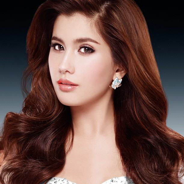 พรีเซ็นเตอร์มิสทีน 2013