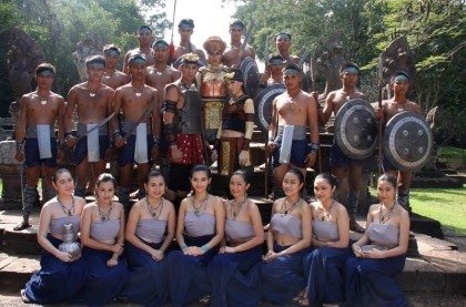 ละครฟอร์มยักษ์สุดอลังการสาปพระเพ็ง ฉายชนกับฟ้าจรดทราย