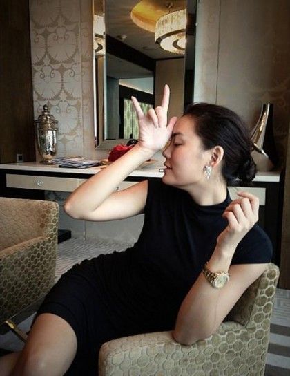 ยกเลิกจ้างเป็นพรีเซ็นเตอร์ 'เจนี่' สูญเงินหลายสิบล้าน