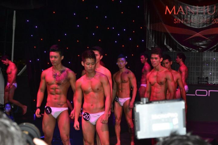 หนุ่มหล่อจากแดนสิงคโปร์