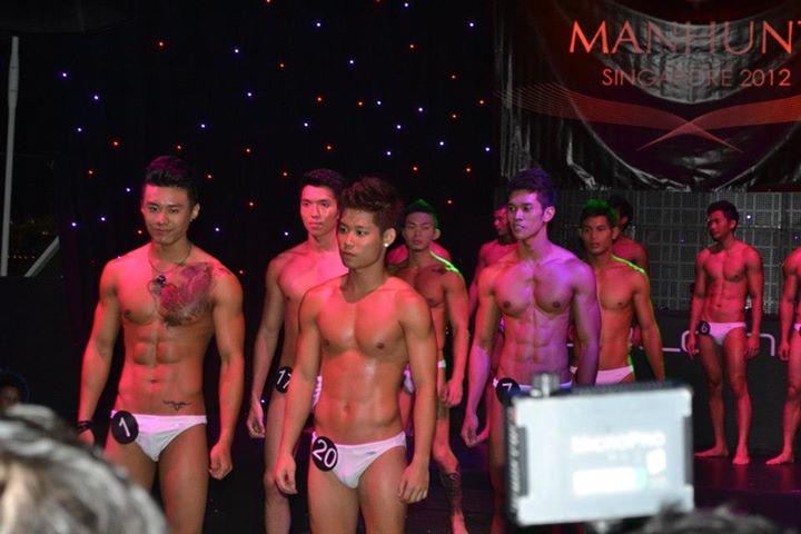 หนุ่มหล่อจากแดนสิงคโปร์