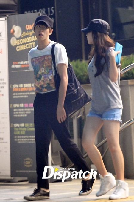 แอบถ่าย ไอยู อีฮยอนอู แอบไปดูหนังกลางดึกตามลำพัง