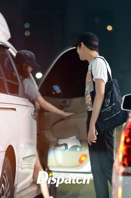 แอบถ่าย ไอยู อีฮยอนอู แอบไปดูหนังกลางดึกตามลำพัง