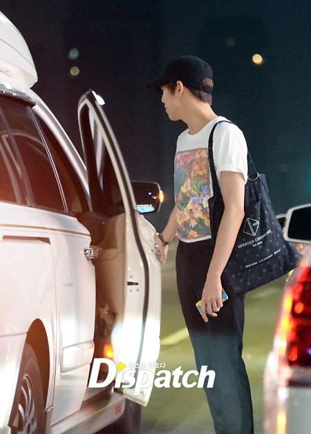 แอบถ่าย ไอยู อีฮยอนอู แอบไปดูหนังกลางดึกตามลำพัง