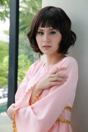 นางเอกละครฟอร์มยักษ์ 'ฟ้าจรดทราย' ขวัญ อุษามณี 'มิเชลล์'