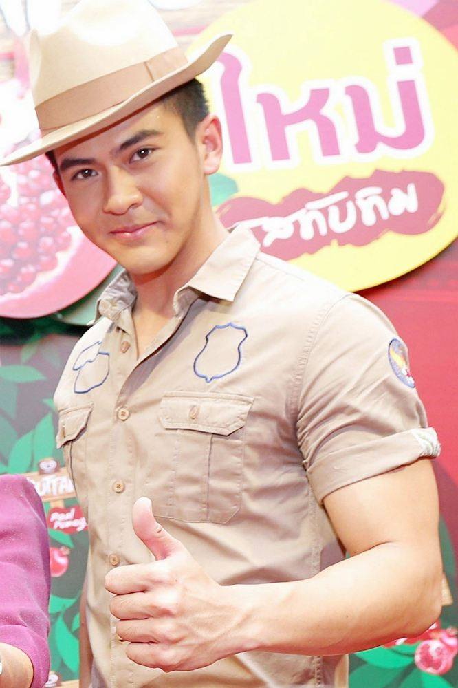 “เทย่า-เต้ย” ด๊านซ์เปิดตัว ฟรุตทาเร่ ทับทิม