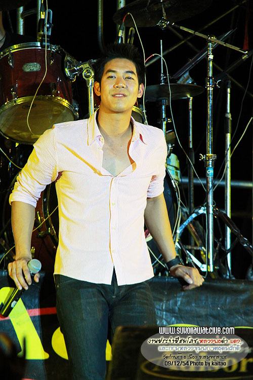 เวียร์ ศุกลวัฒน์