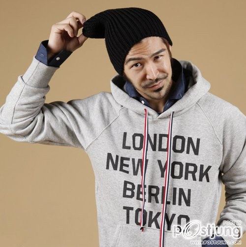 31-year-old director/model 쿨케이 (Cool K)