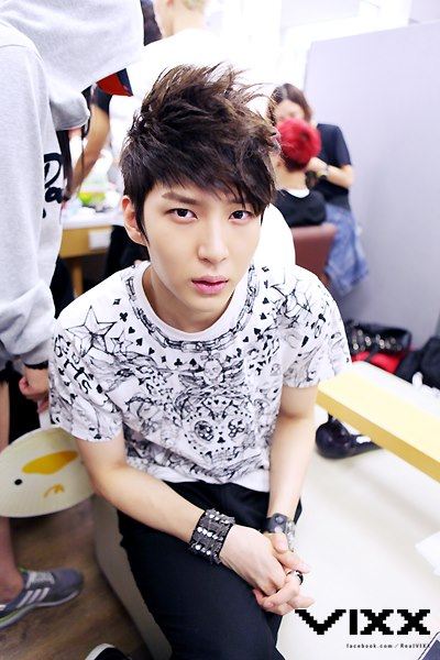 NEO!!!!!!.....หล่อจริง..หล่อโฮกกกก......VIXX