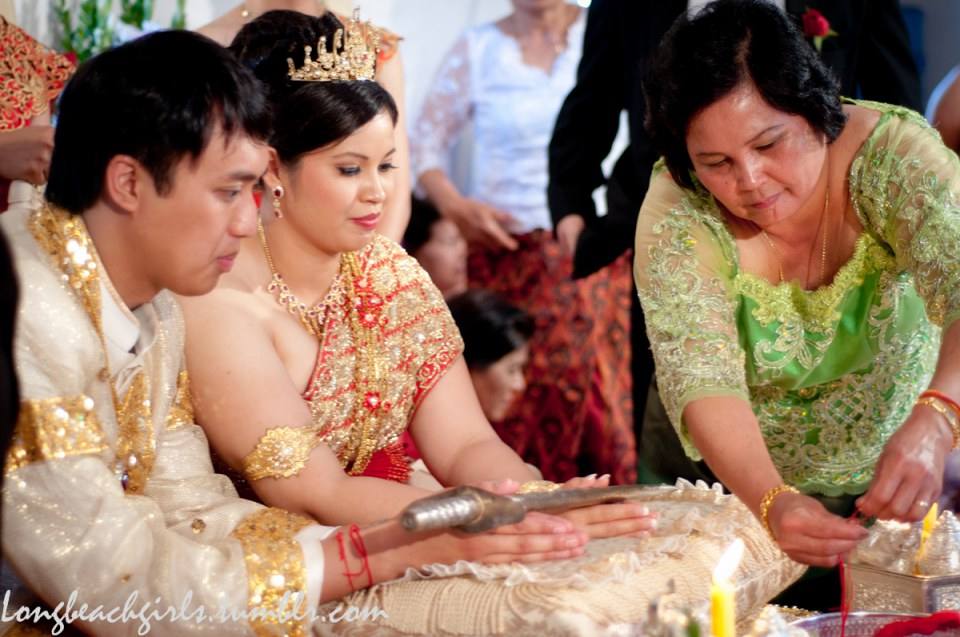 ประมวลภาพงานแต่งเขมรสวยๆ