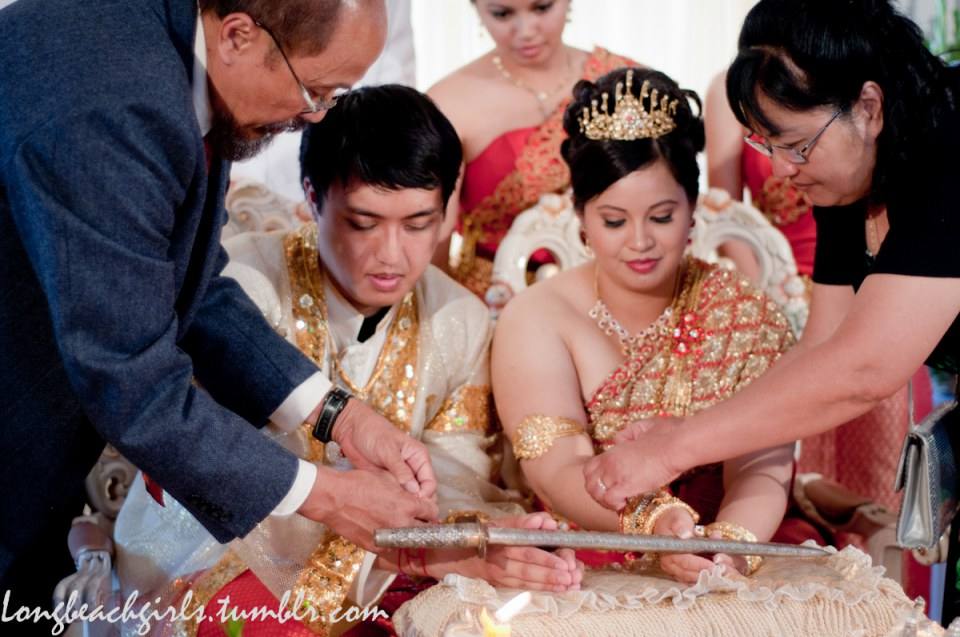 ประมวลภาพงานแต่งเขมรสวยๆ