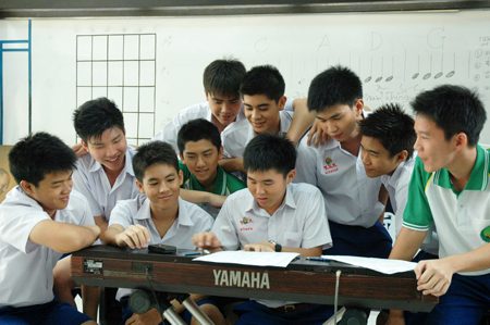 วงออกัส 2551