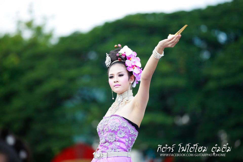 กีฬาสี รร.วิสุทธรังษี จ.กาญจนบุรี ยิ่งใหญ่อลังการงานสร้างจัดเต็มสุดๆ