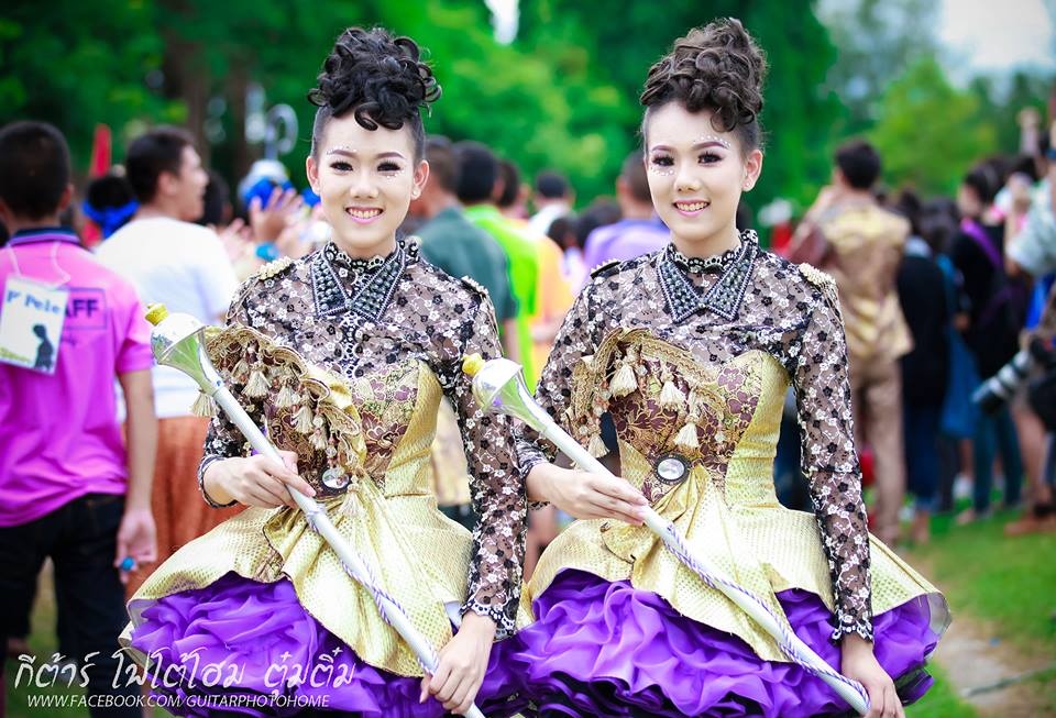กีฬาสี รร.วิสุทธรังษี จ.กาญจนบุรี ยิ่งใหญ่อลังการงานสร้างจัดเต็มสุดๆ