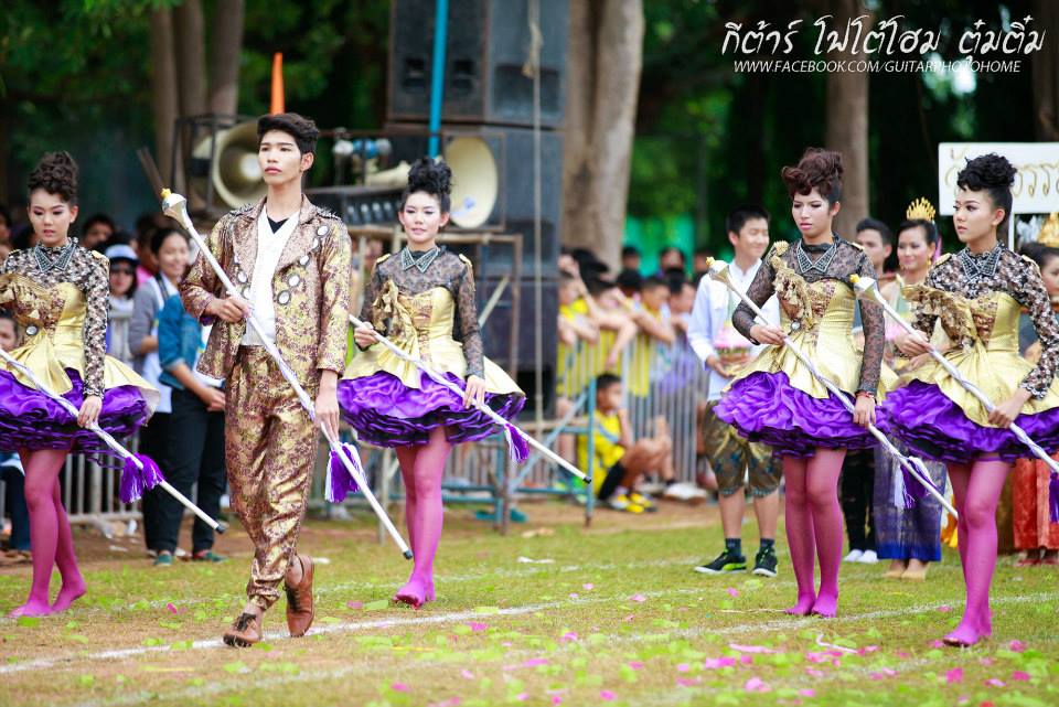 กีฬาสี รร.วิสุทธรังษี จ.กาญจนบุรี ยิ่งใหญ่อลังการงานสร้างจัดเต็มสุดๆ