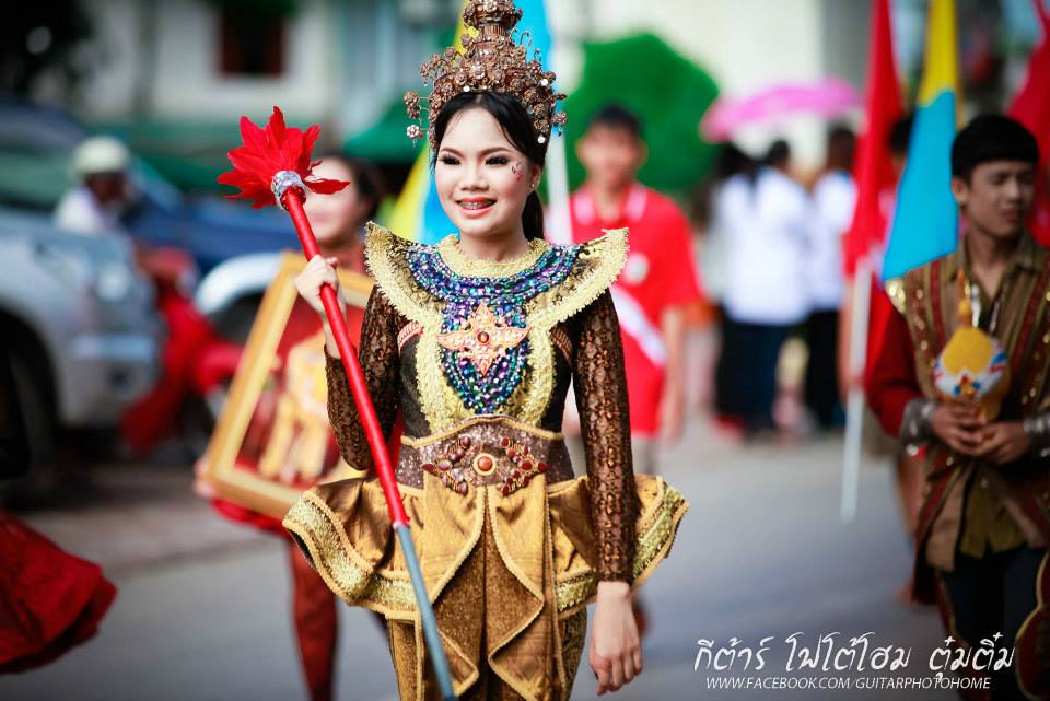 กีฬาสี รร.วิสุทธรังษี จ.กาญจนบุรี ยิ่งใหญ่อลังการงานสร้างจัดเต็มสุดๆ