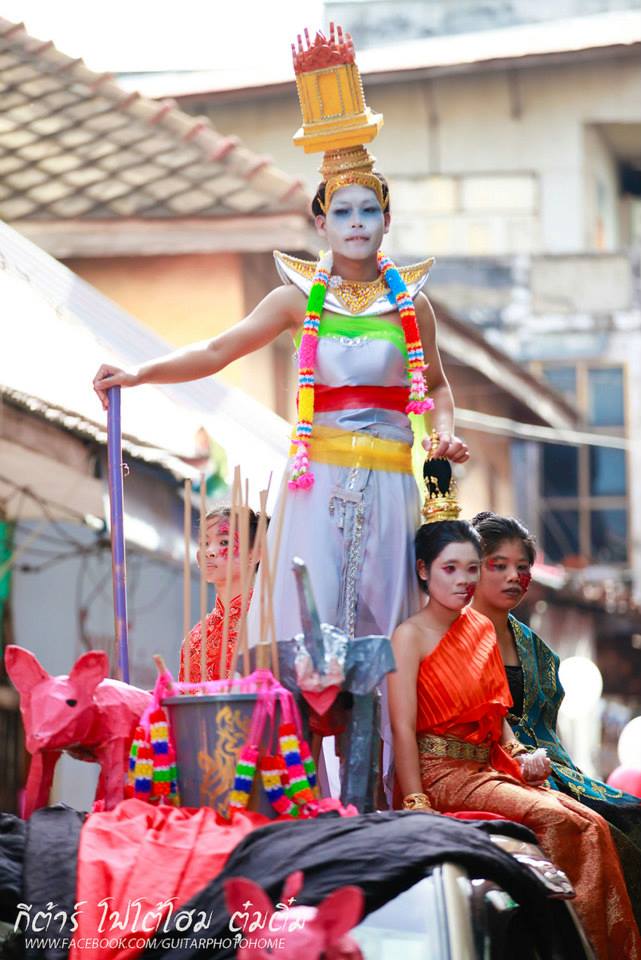 กีฬาสี รร.วิสุทธรังษี จ.กาญจนบุรี ยิ่งใหญ่อลังการงานสร้างจัดเต็มสุดๆ