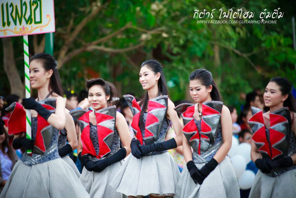 กีฬาสี รร.วิสุทธรังษี จ.กาญจนบุรี ยิ่งใหญ่อลังการงานสร้างจัดเต็มสุดๆ