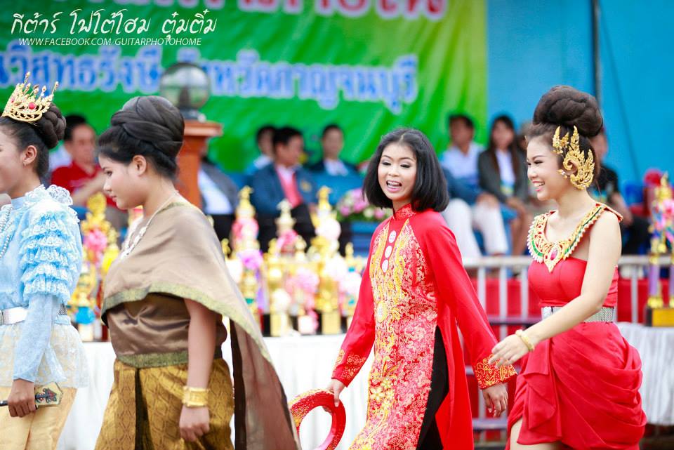 กีฬาสี รร.วิสุทธรังษี จ.กาญจนบุรี ยิ่งใหญ่อลังการงานสร้างจัดเต็มสุดๆ