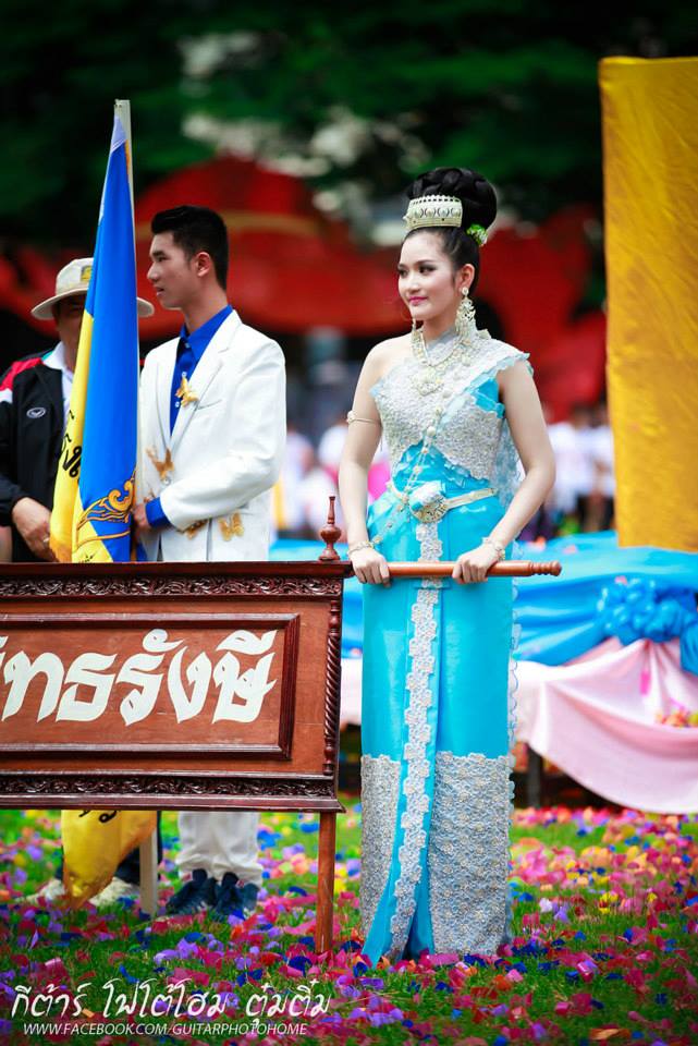 กีฬาสี รร.วิสุทธรังษี จ.กาญจนบุรี ยิ่งใหญ่อลังการงานสร้างจัดเต็มสุดๆ