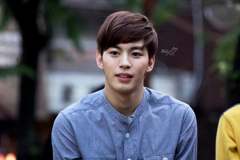 ที่ใช่ไหม!!ที่เรียกว่า เทพบุตร สุดหล่อออ....!!!!!!!!! VIXX