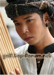 ผู้ชายอะไร ไม่รู้ ถอดแว่น แล้ว หล่อเวอร์ กริ๊ดดดดด