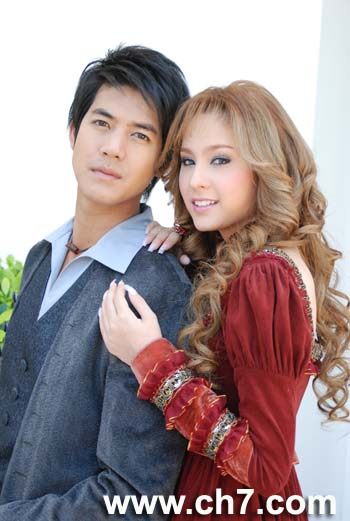กรื้ดดด ! ฟินคูณ 2 กับ คิวงาน ขวัญ อุษามณี เป็นแขกรับเชิญให้กับ เวียร์ ใน 7 สีคอนเสิร์ต